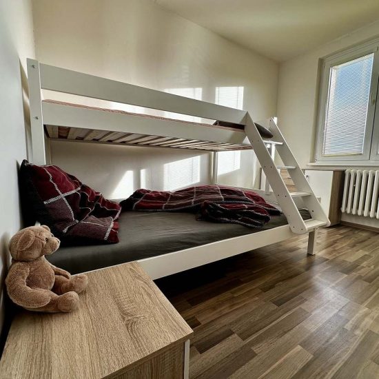 Ložnice - 3 lůžka (patrová postel)
